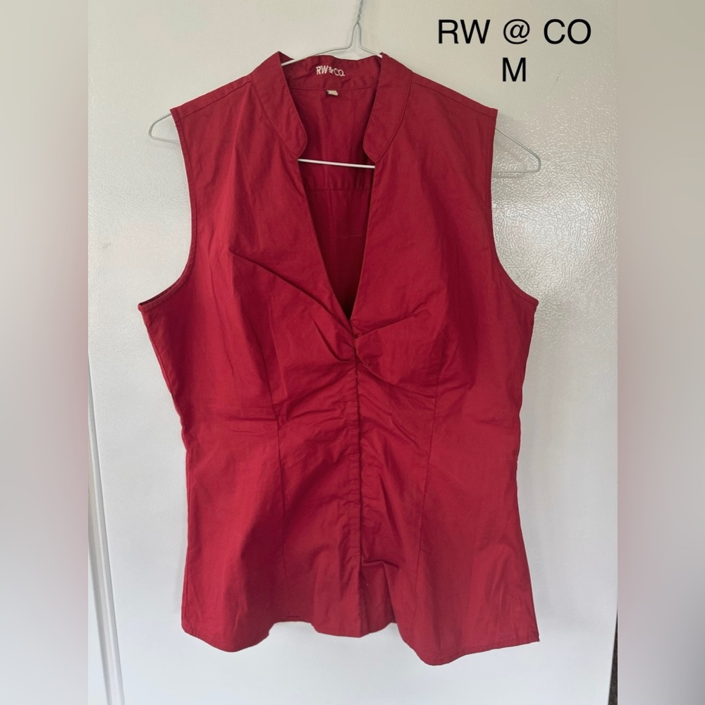 RW&CO. Vibrant Red Sleeveless Blouse